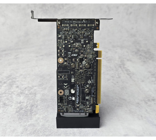 Видеокарта Quadro P620 2Gb GDDR5 128bit 4хminiDP