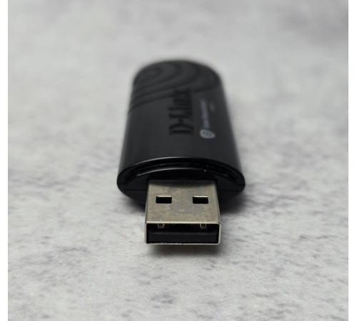 USB Wi-Fi адаптера D-Link, модель DWA-140 б/у/100-300 Мбит/с Black