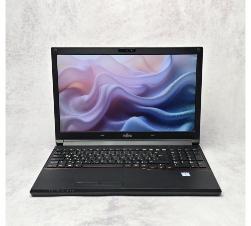 Ноутбук 15.6" Fujitsu LifeBook E556 i3-6100U 8GB DDR4 120Gb SSD 1920x1080 IPS LED