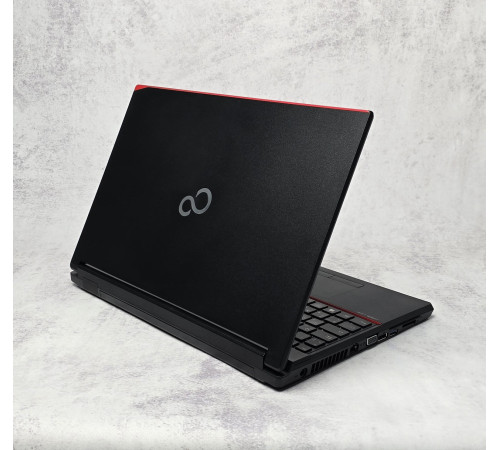Ноутбук 15.6" Fujitsu LifeBook E556 i3-6100U 8GB DDR4 120Gb SSD 1920x1080 IPS LED