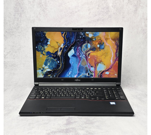 Ноутбук 15.6" Fujitsu LifeBook E556 i3-6100U 8GB DDR4 120Gb SSD 1920x1080 IPS LED