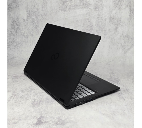 Ноутбук 15.6" Fujitsu LifeBook u757 i5-6200u 8GB DDR4 512GB SSD M.2 1920x1080 IPS LED